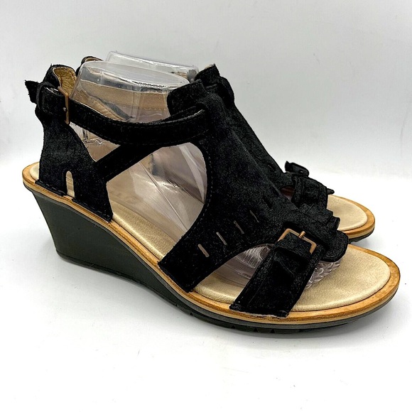 Merrell Sirah Cloak Wedge Black Grain Leather Shoe - Picture 1 of 13